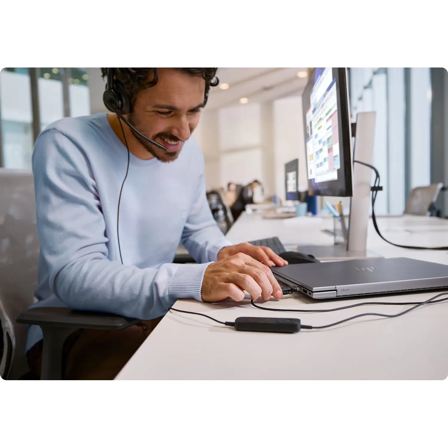 HP Poly Mission 425, Audífono USB Estéreo, Micrófono IA, USB-C/A, Teams 6