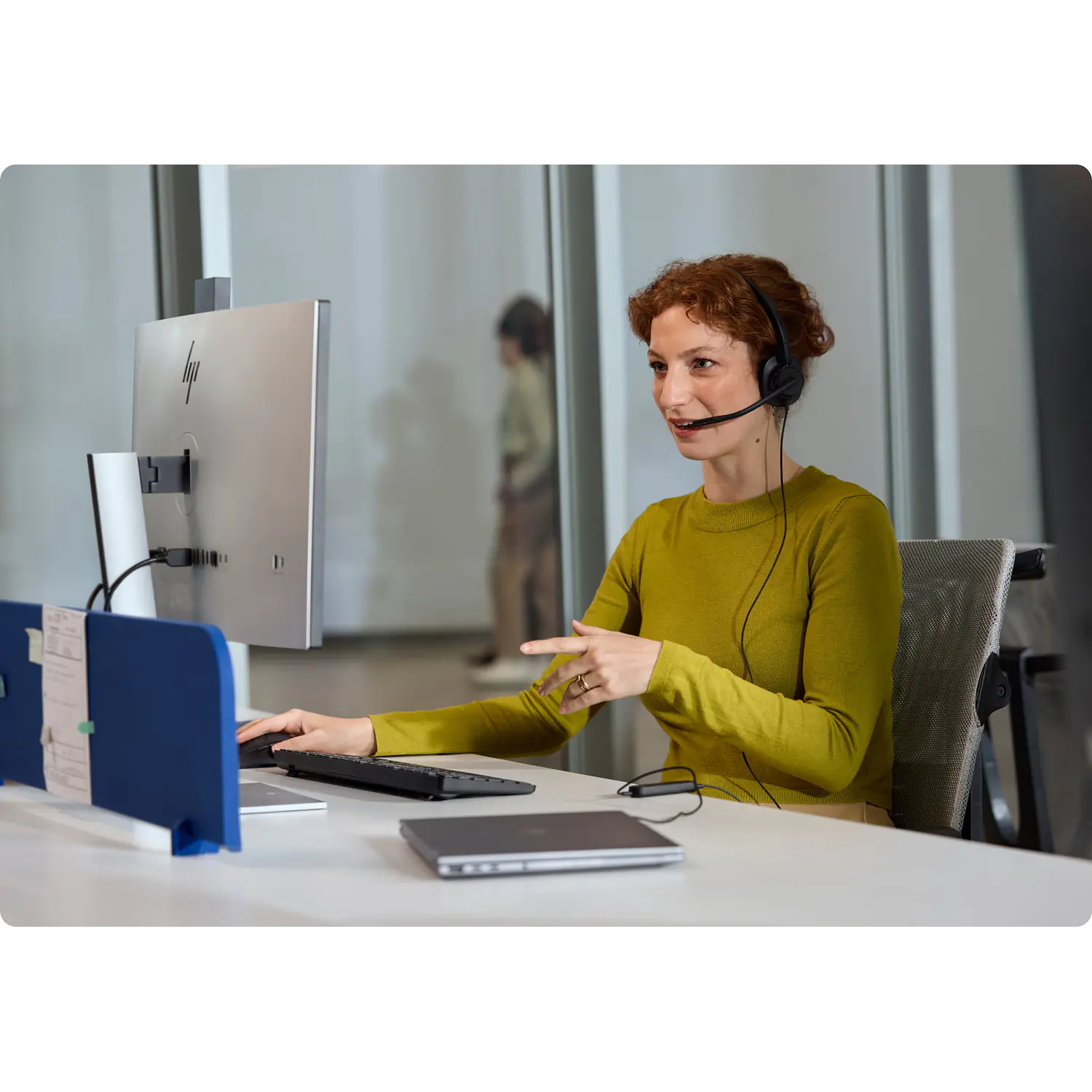 HP Poly Mission 425, Audífono USB Estéreo, Micrófono IA, USB-C/A, Teams 7