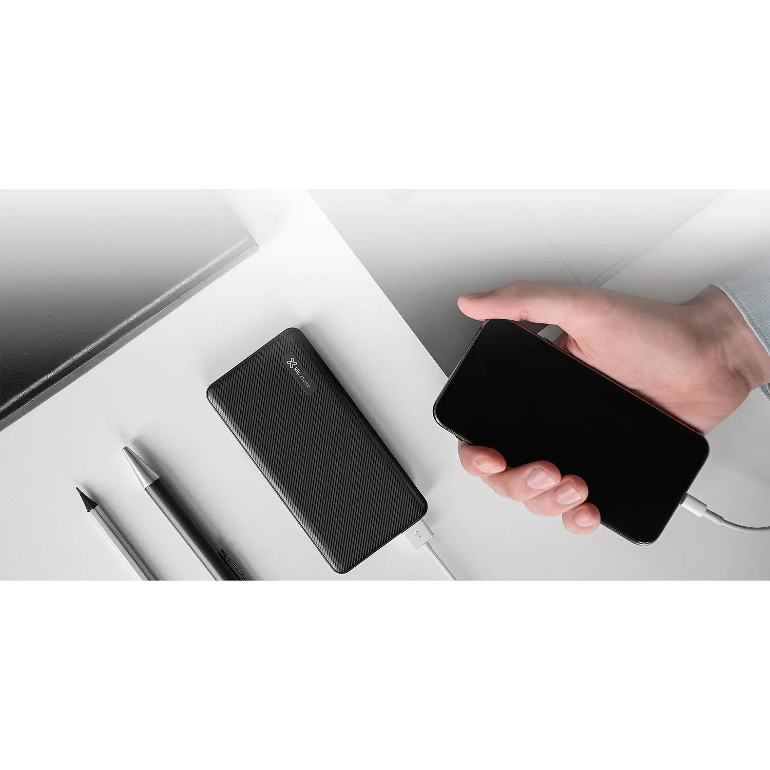 Klip Xtreme KPB-500 PowerCell Plus, Power Bank 10000mAh, USB-C 15W, 2 USB-A, Negro 10
