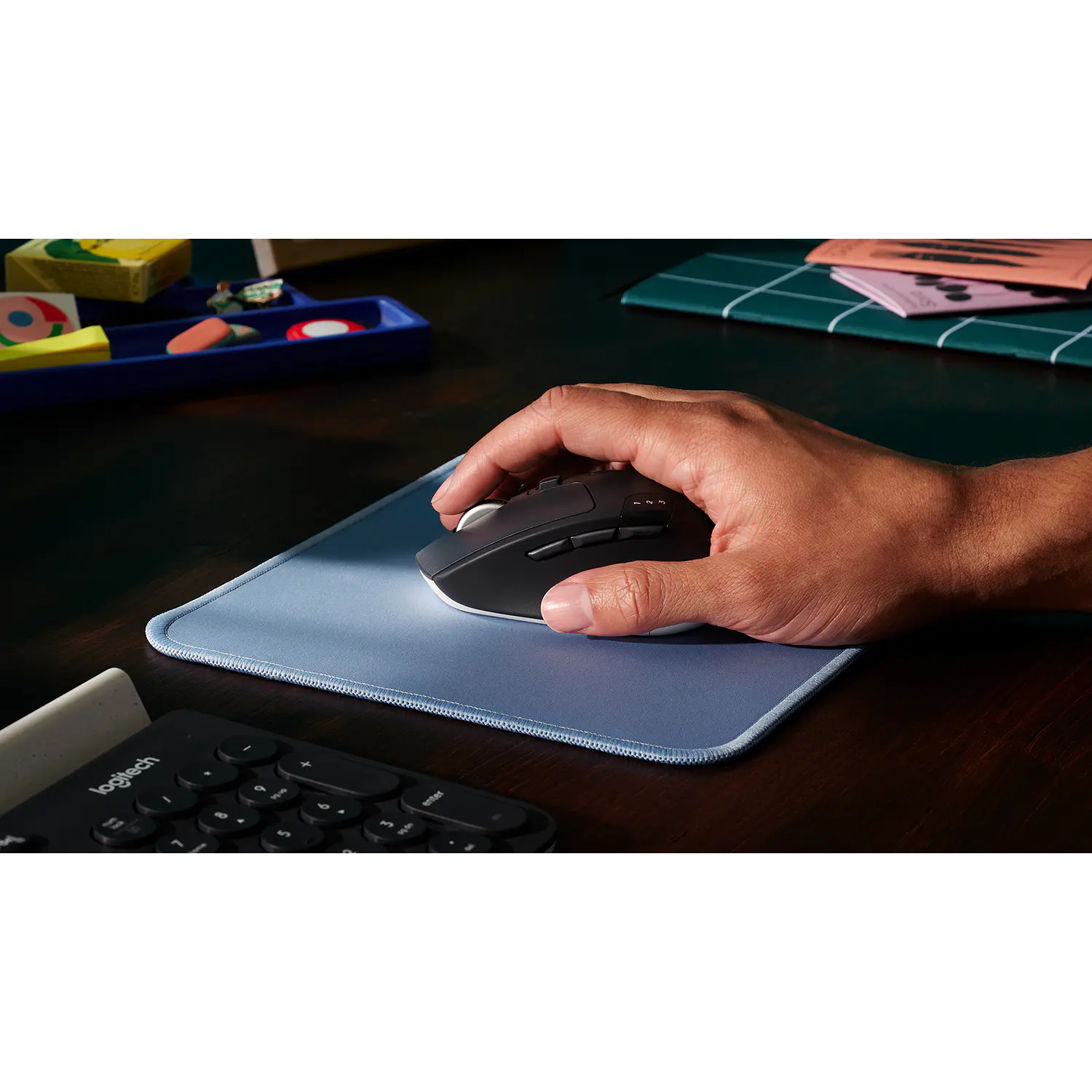 Logitech M720 Triathlon, Mouse Inalámbrico Bluetooth, Receptor Unifying USB, 8 Botones, Easy-Switch, Negro 6