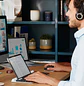 Logitech M720 Triathlon, Mouse Inalámbrico Bluetooth, Receptor Unifying USB, 8 Botones, Easy-Switch, Negro - Miniatura 8