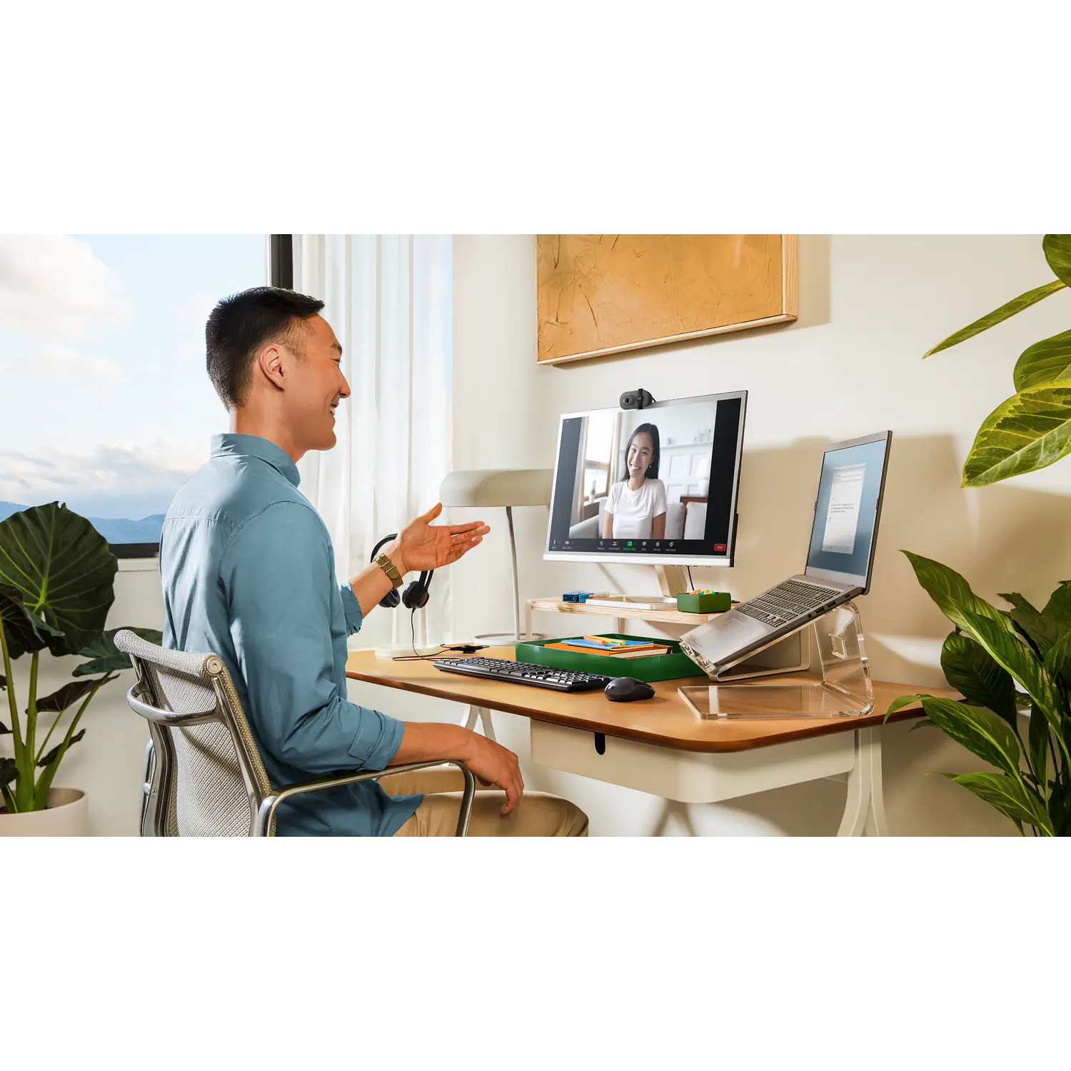 Logitech Brio 100 Webcam Full HD 1080p, RightLight 2, Micrófono, USB-A, Tapa de Privacidad, Blanco 8