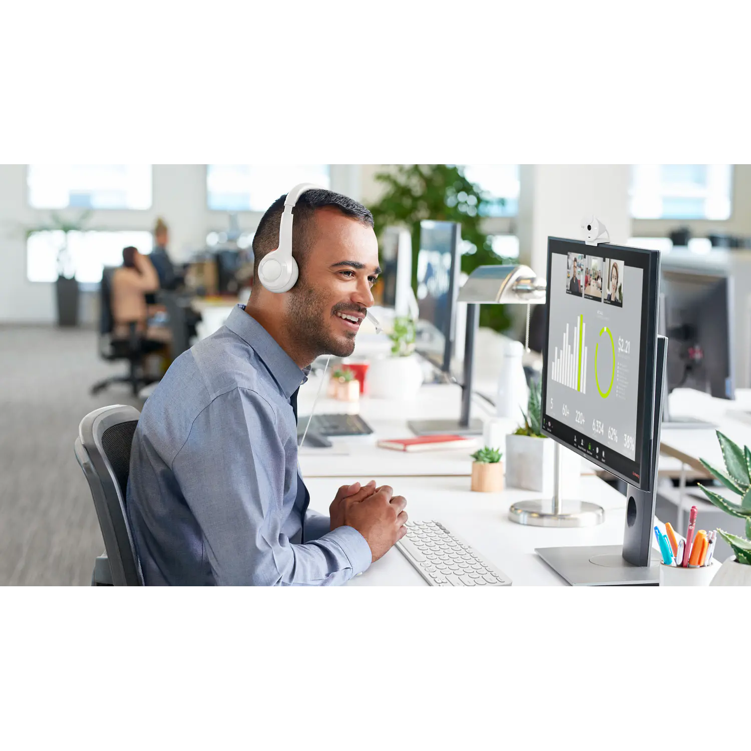 Logitech H390, Audífonos USB-A con Micrófono, Estéreo, Supresión de Ruido, Control en Cable, Rosa 9