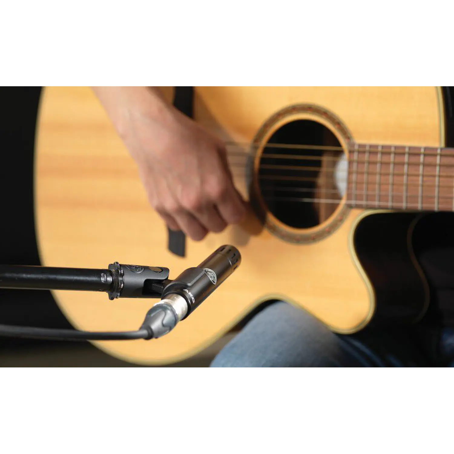 AKG C151, Micrófono Condensador Cardioide, Diafragma 16 mm, XLR, 20Hz a 20kHz, 143dB SPL, Negro 7