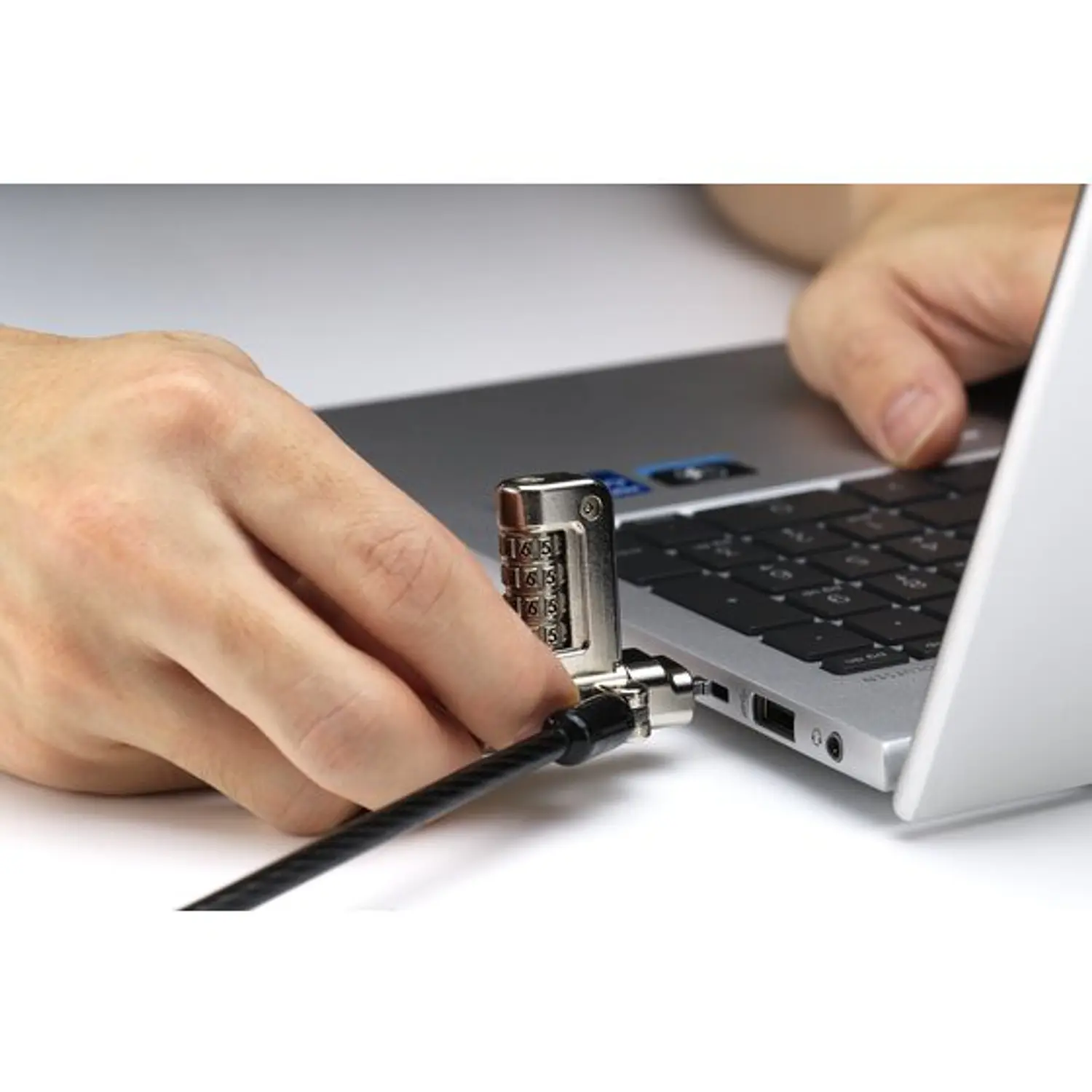 Kensington Universal 3-in-1 2.0 K63394WW Candado con Combinación para Notebook, 1.8m, Negro 11