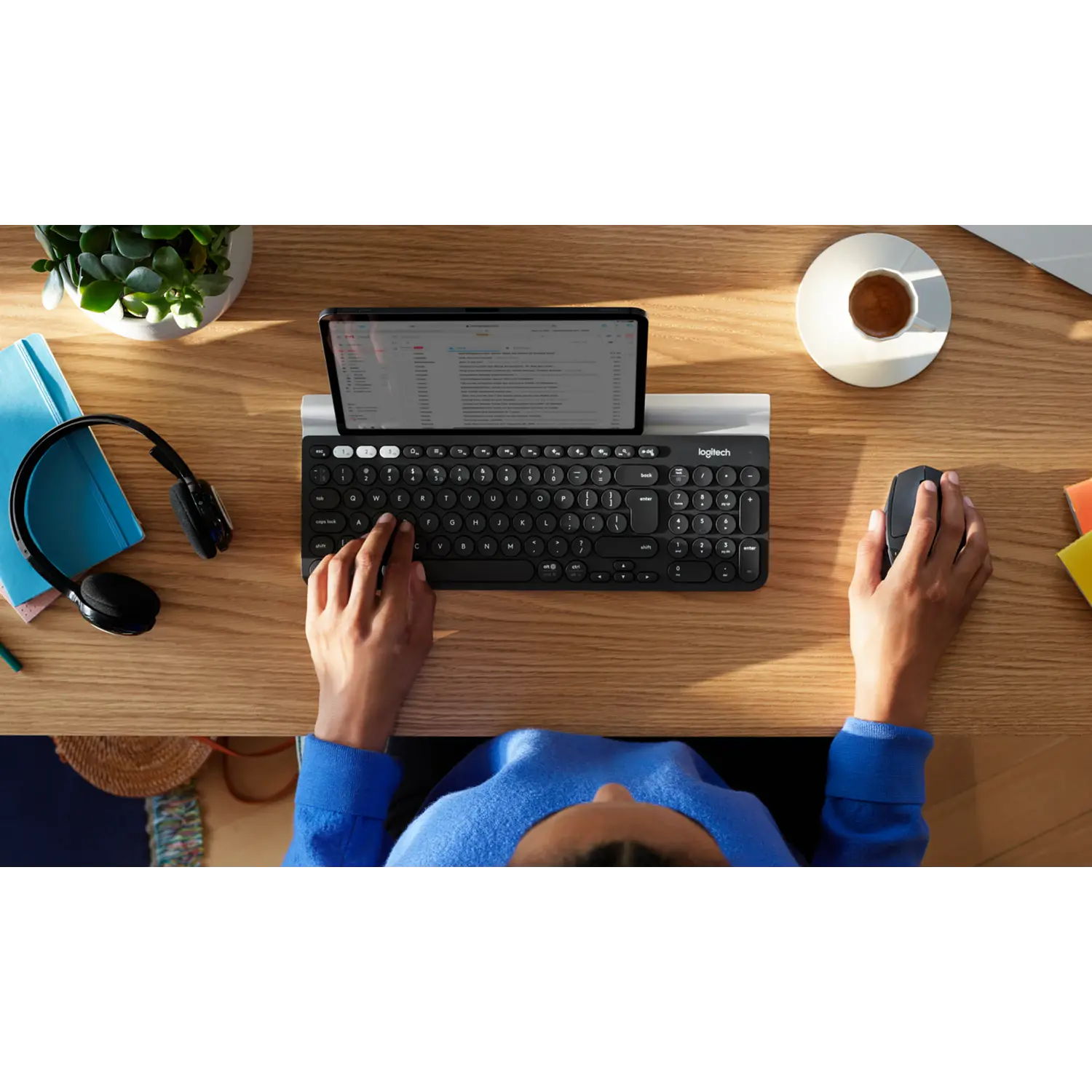 Logitech K780 Multi-Device Teclado Inalámbrico, Bluetooth, USB Unifying 2.4GHz, Easy-Switch, Español, Negro/Blanco 7
