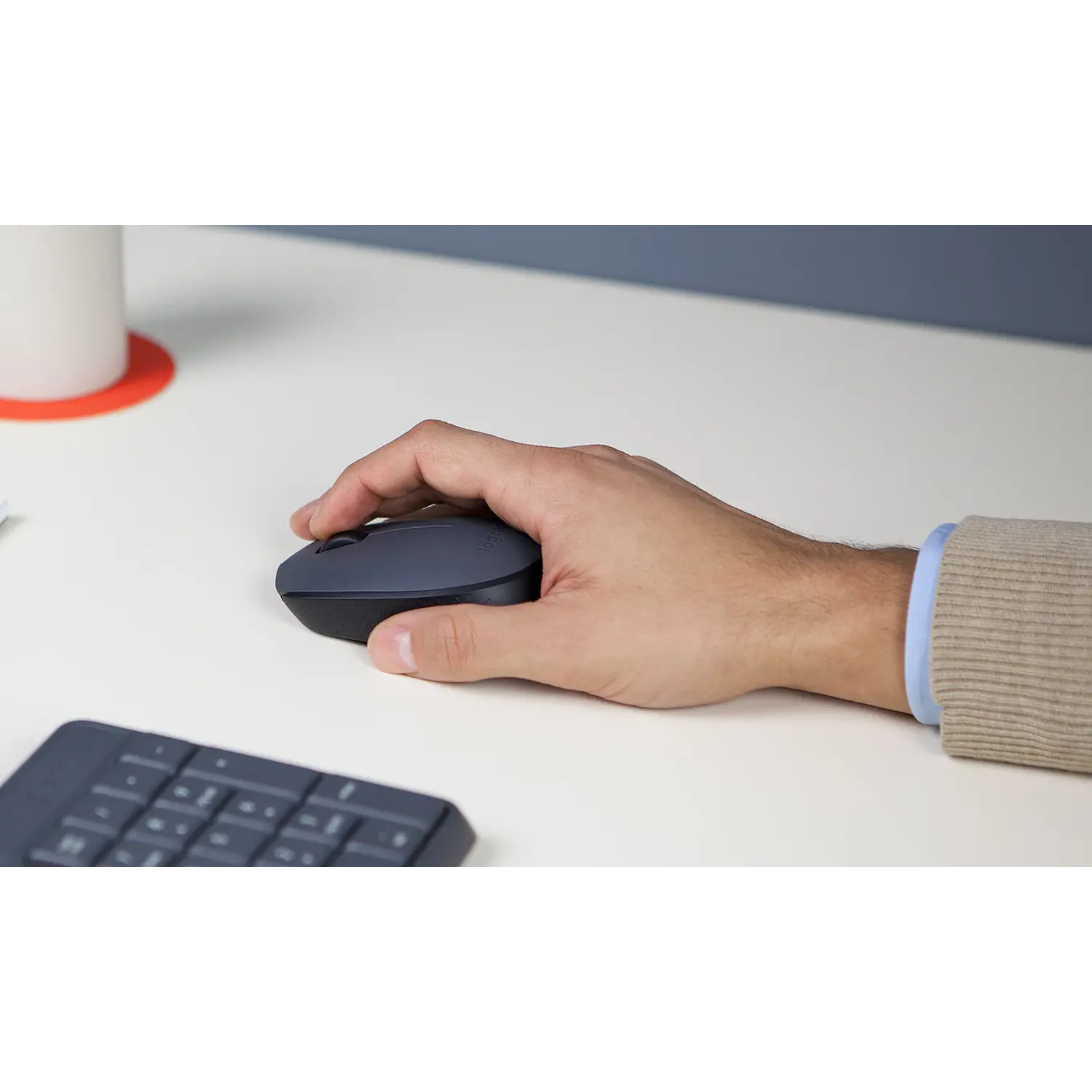 Logitech MK235 Kit Teclado y Mouse Inalámbrico, USB 2.4GHz, Español, 10m, Gris 8