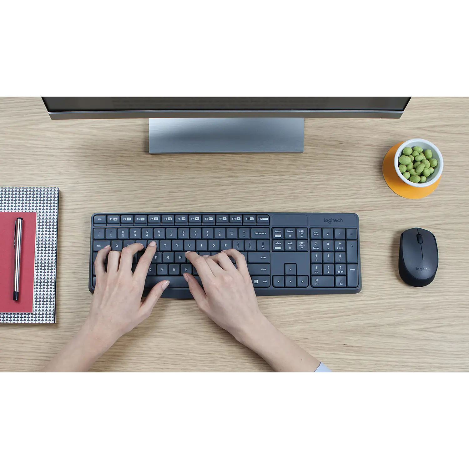 Logitech MK235 Kit Teclado y Mouse Inalámbrico, USB 2.4GHz, Español, 10m, Gris 9
