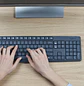 Logitech MK235 Kit Teclado y Mouse Inalámbrico, USB 2.4GHz, Español, 10m, Gris - Miniatura 9