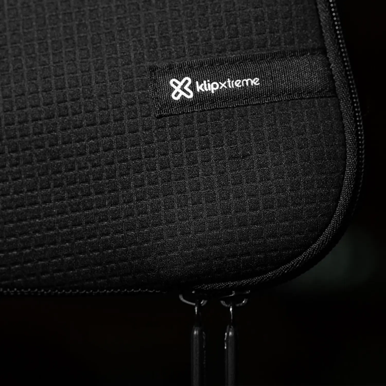 Klip Xtreme NeoSquare KNS-310B, Funda para Notebook 14.1