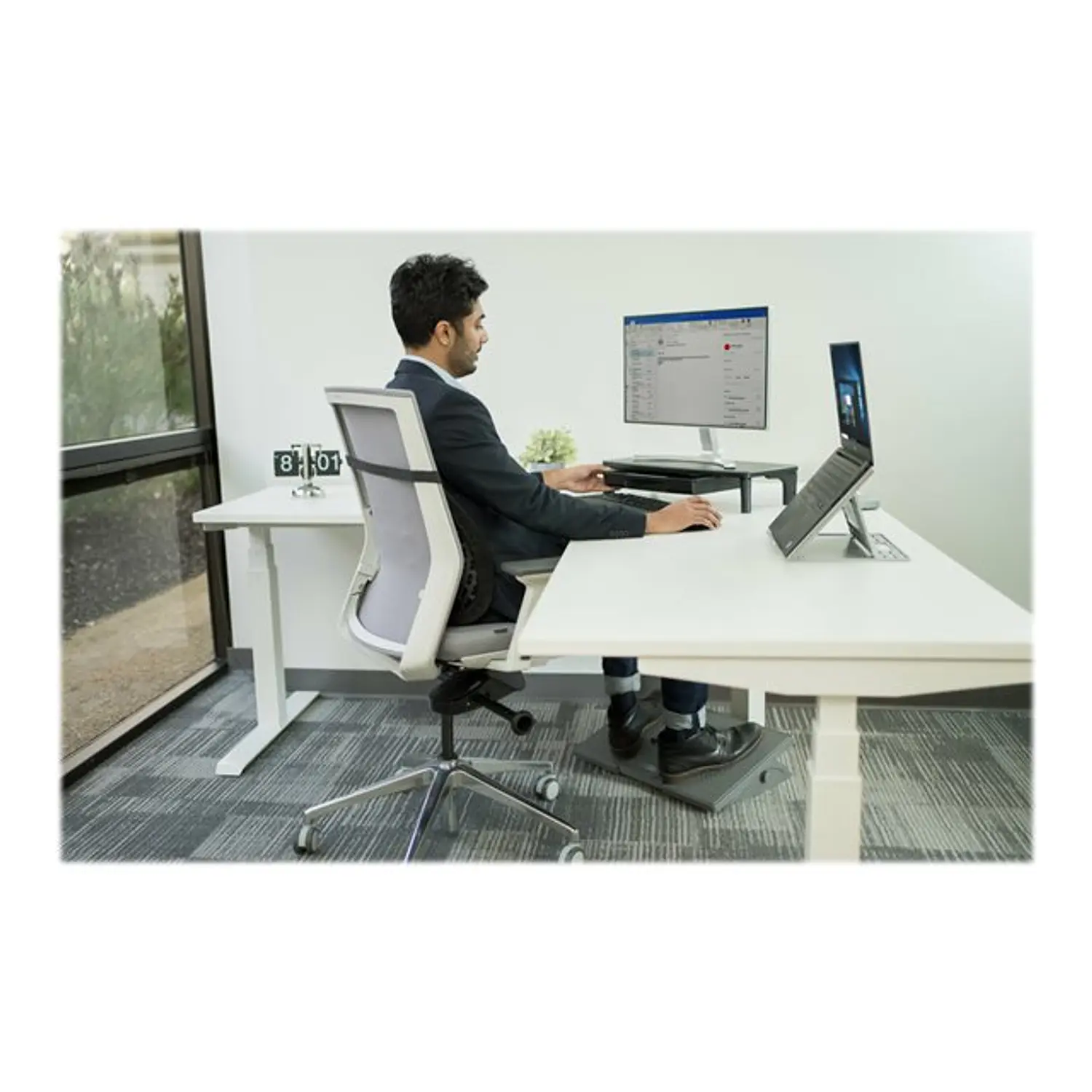 Kensington SmartFit SoleMate Pro K50409WW, Reposapiés Ergonómico Ajustable, Altura 9-12cm, Inclinación 0-18°, Gris 9