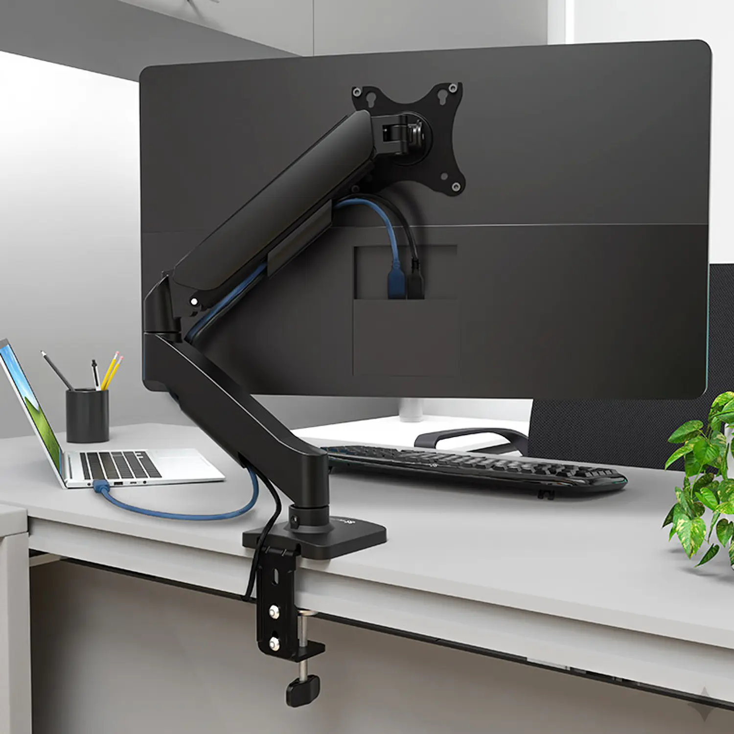Klip Xtreme KMM-401, Soporte Neumático para Monitor 17-32
