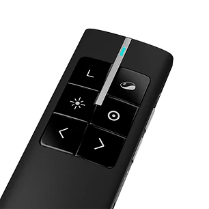 Klip Xtreme KPP-500, Presentador Inalámbrico SlideMaster Pro, 2.4GHz, Mouse Aéreo, Láser 200m, Negro