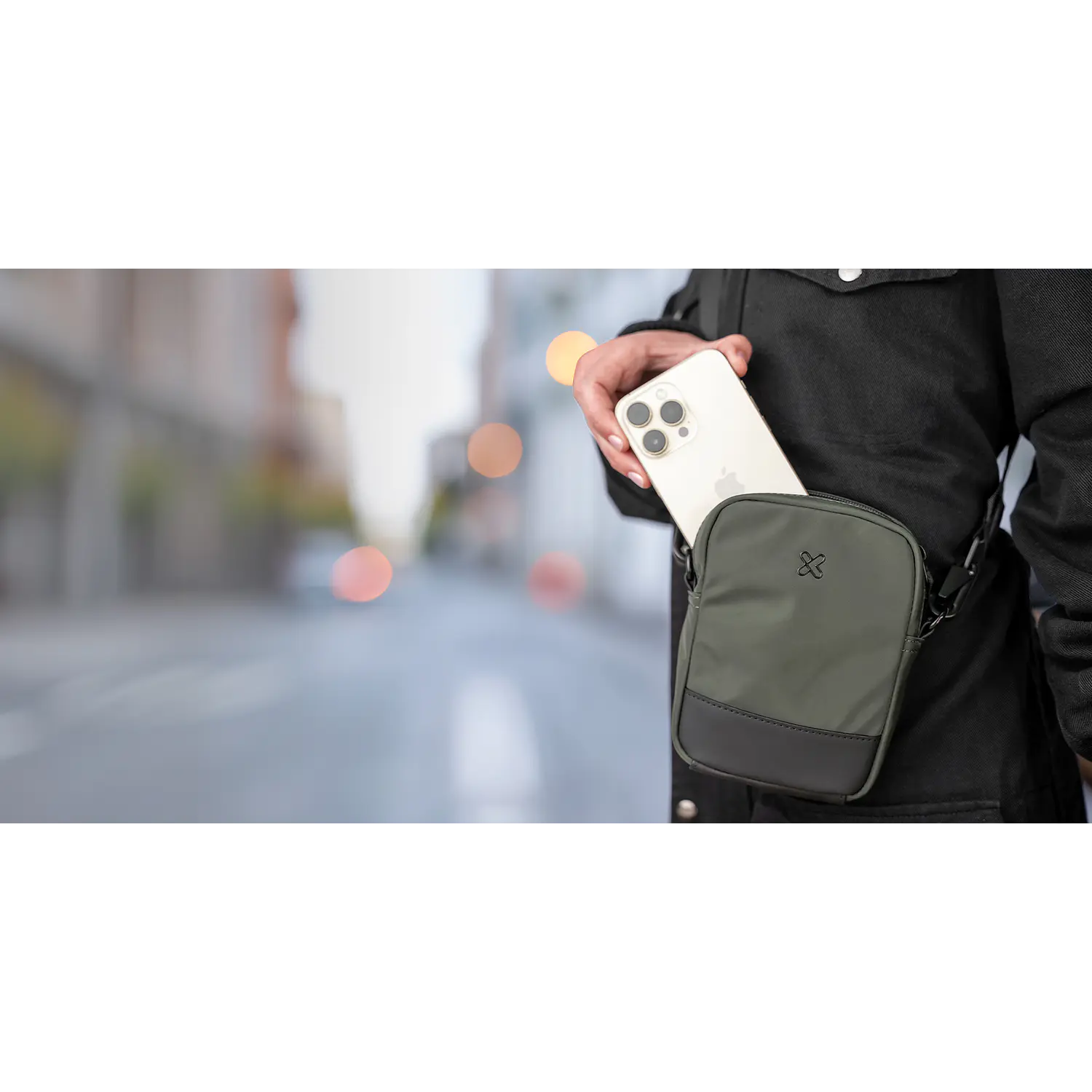 Klip Xtreme Modevo KCB-451, Bolso Cruzado para Celular, Repelente al Agua, Verde y Negro 15