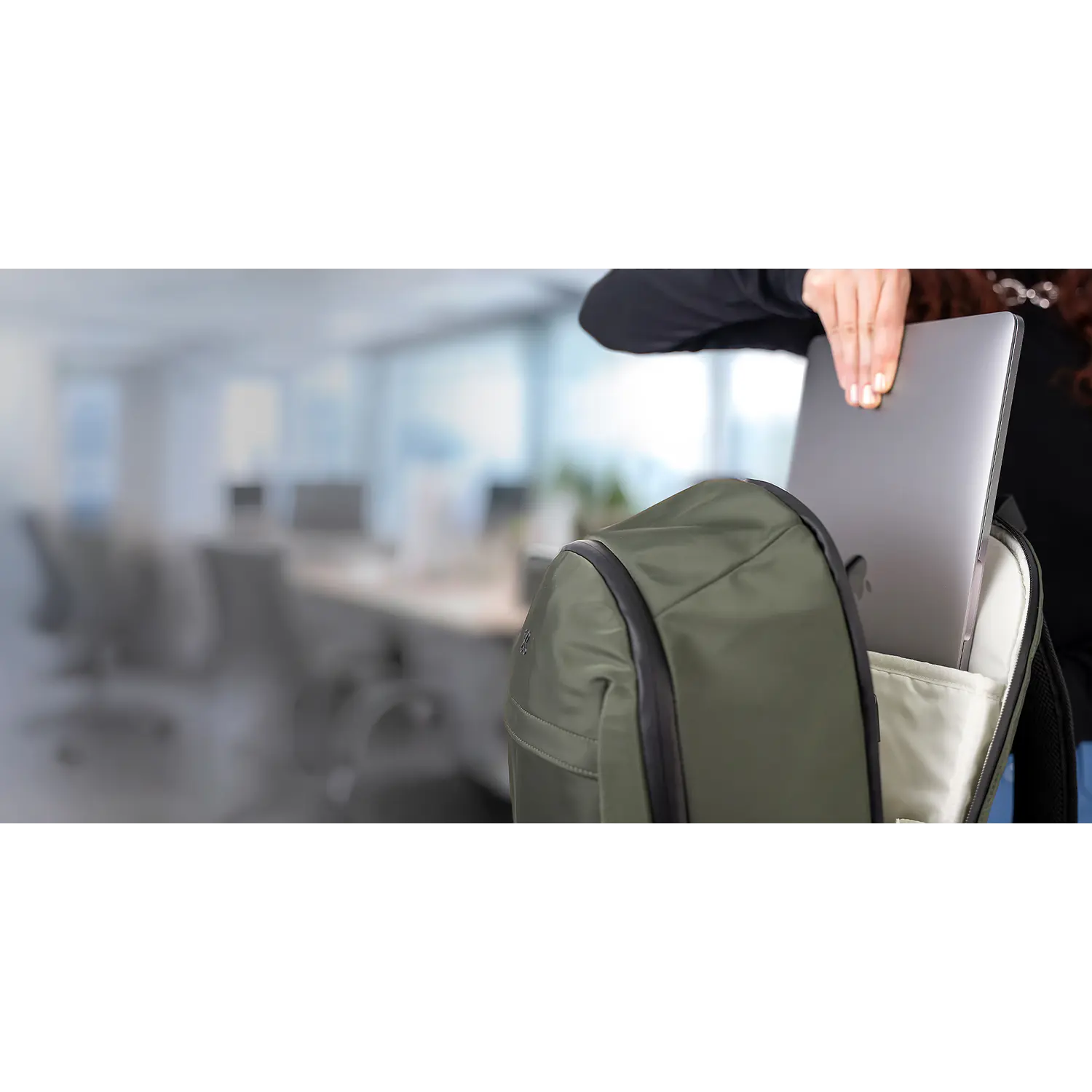 Klip Xtreme Modevo KNB-756, Mochila para Notebook 15.6