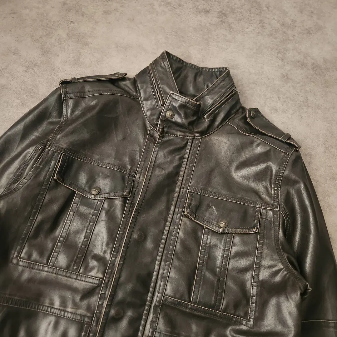 Levi’s Vegan Leather Multipocket Jacket S 2