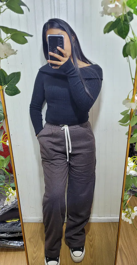 PANTALON RECTO TIPO LANILLA CON CHIPORRO