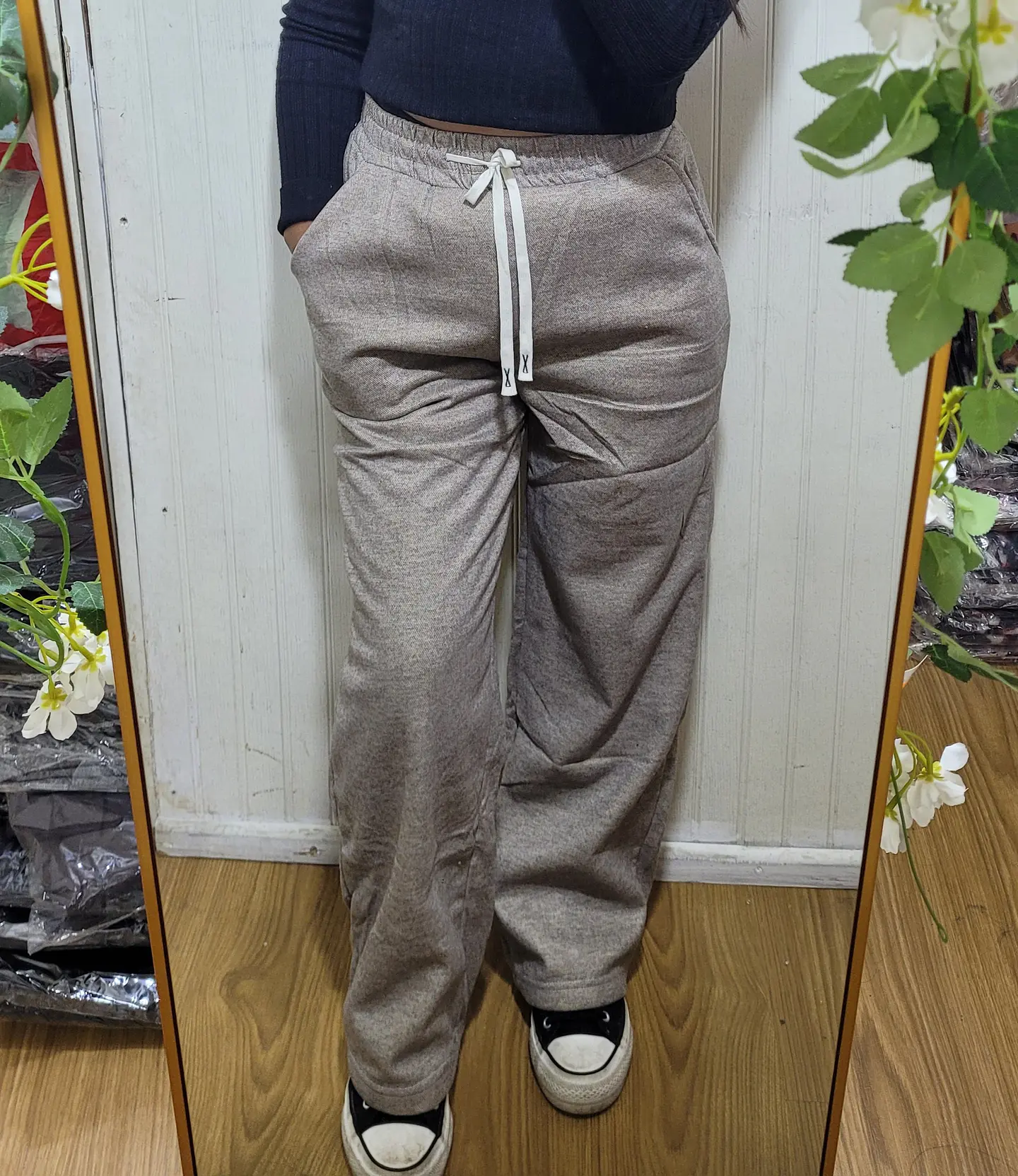 PANTALON RECTO TIPO LANILLA CON CHIPORRO 3