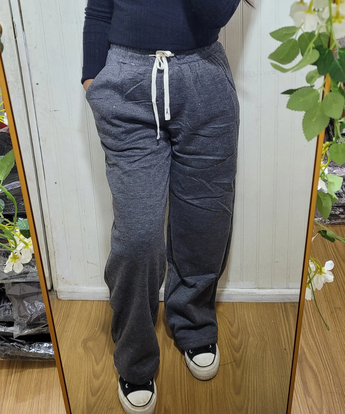 PANTALON RECTO TIPO LANILLA CON CHIPORRO 4
