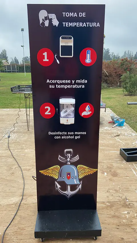 TOTEM TEMPERATURA Y ALCOHOL GEL 