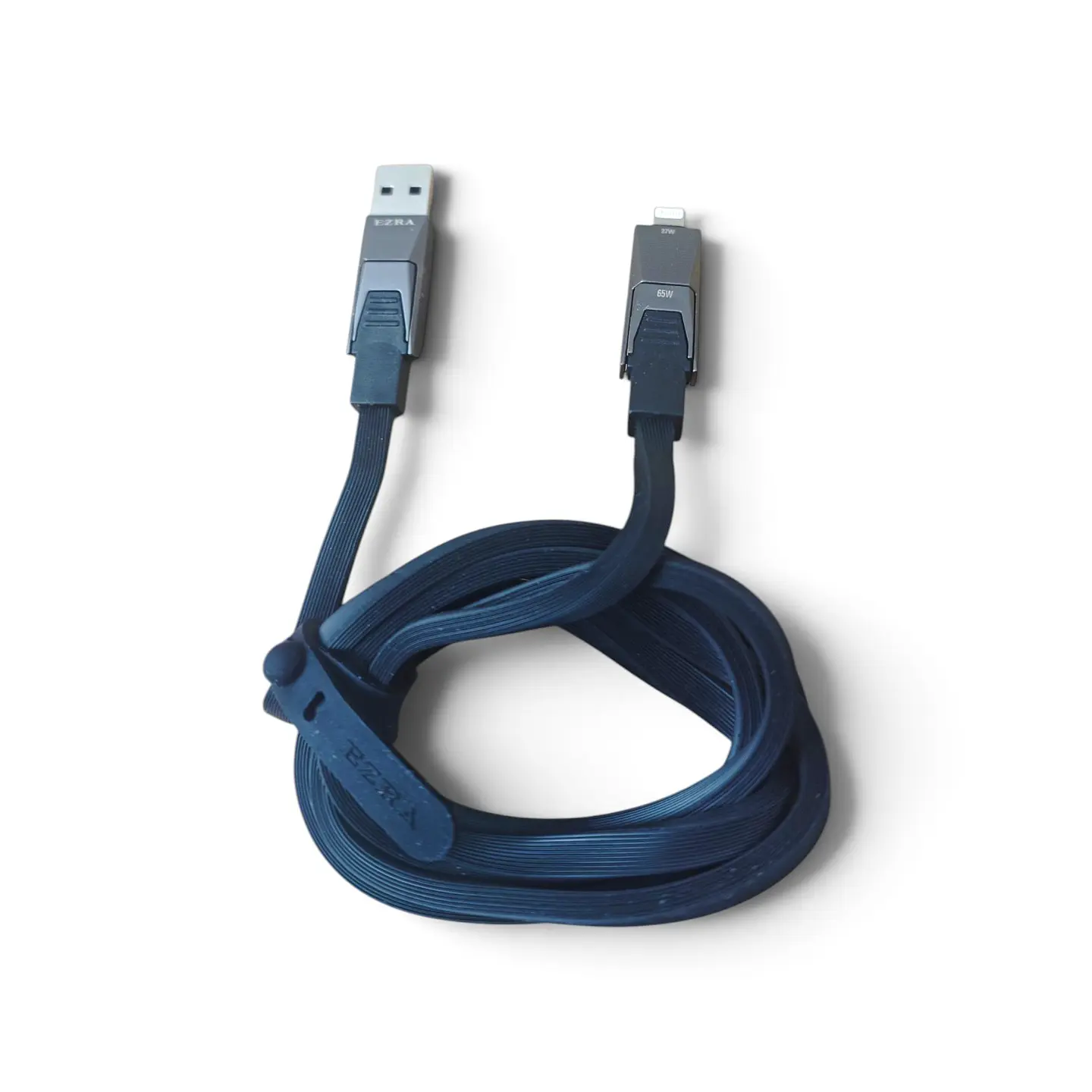Cable Universal 4 en 1 Ezra DC412 — Carga Rápida 65W, USB-A/Tipo-C a Tipo-C/Lightning 3