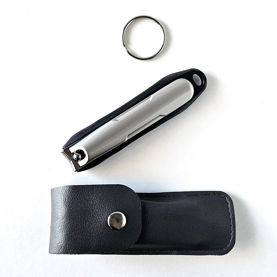 Cortauñas con Funda 5