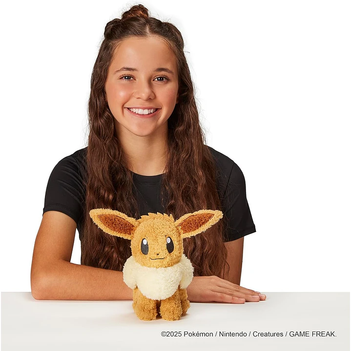 EVEE PELUCHE POKÉMON JAZWARES 8 PULGADAS (20CM) 5