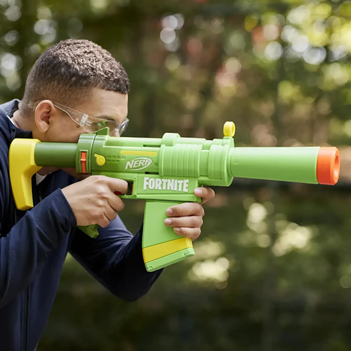NERF FORNITE SMG ZESTY LANZADOR DE DARDOS HASBRO 3