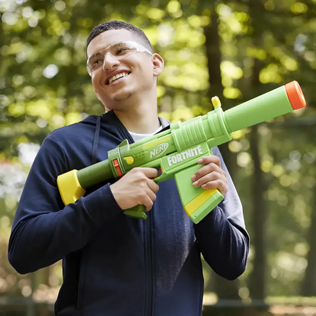 NERF FORNITE SMG ZESTY LANZADOR DE DARDOS HASBRO 4