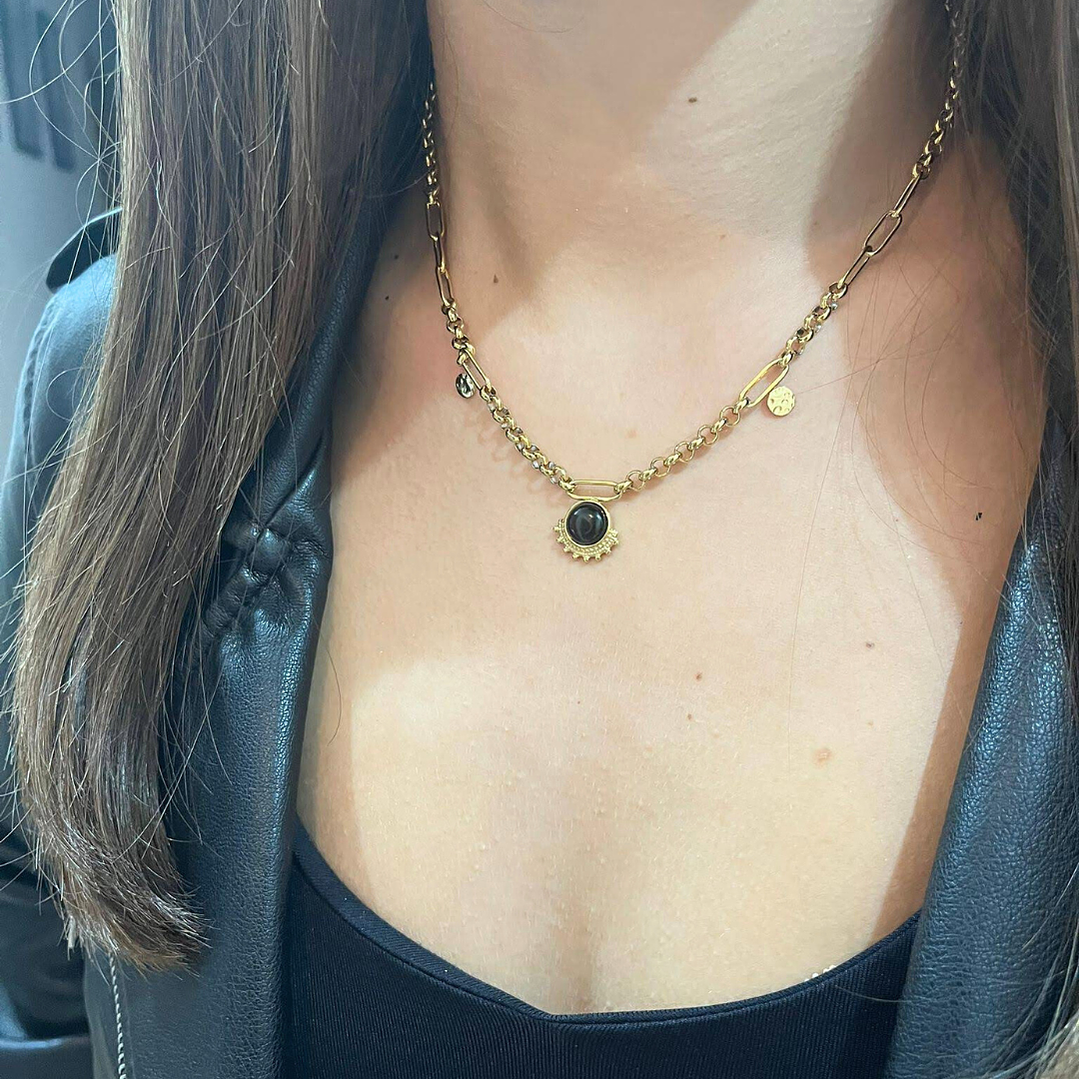  Colar Charm em Pedra 1