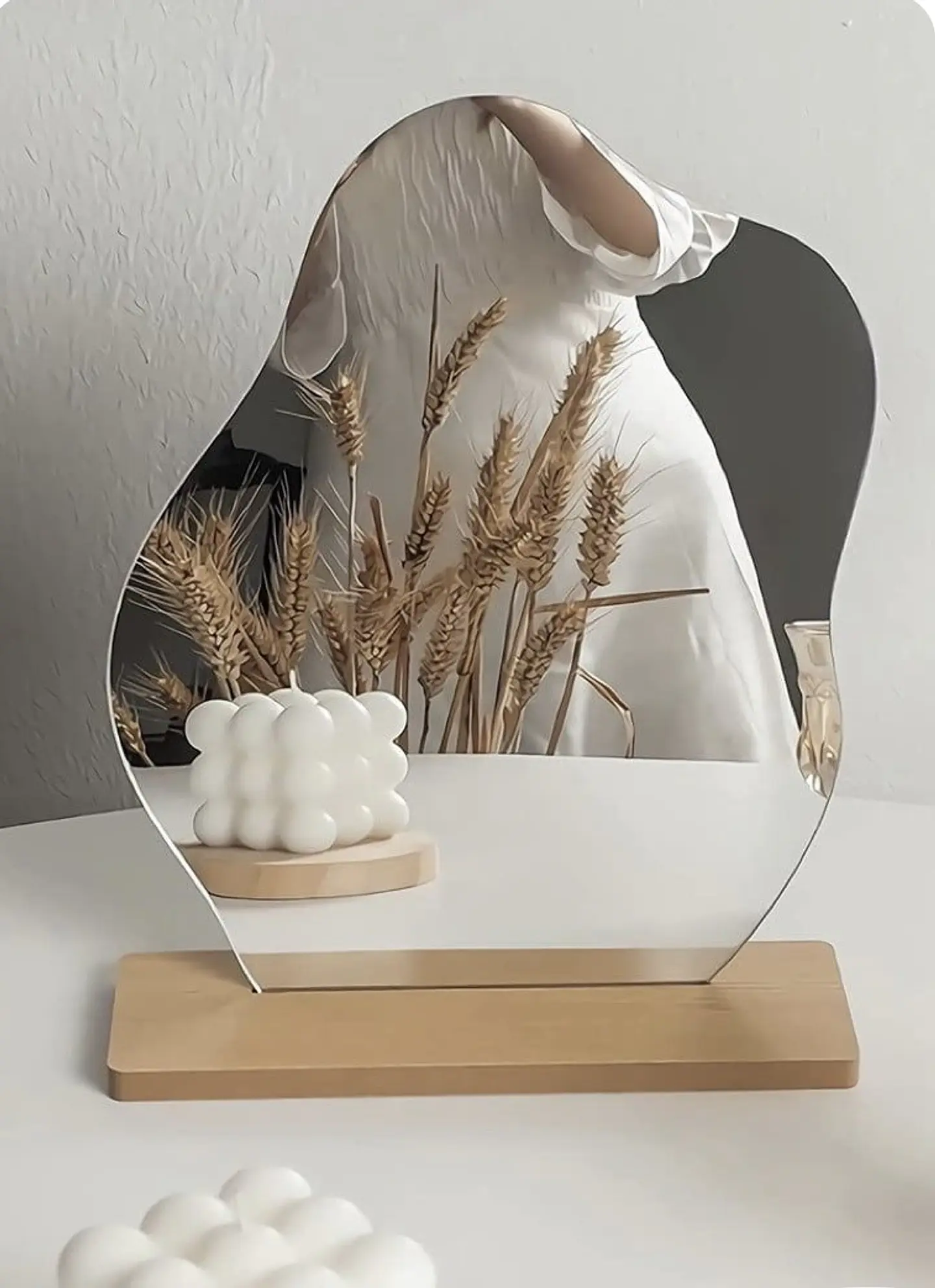 Espejo Decorativo de Mesa con Formas Irregulares – Moderno y Versátil 4