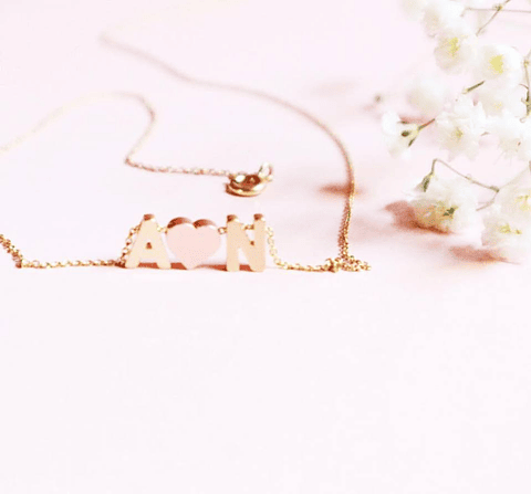 Colar letras + coração 