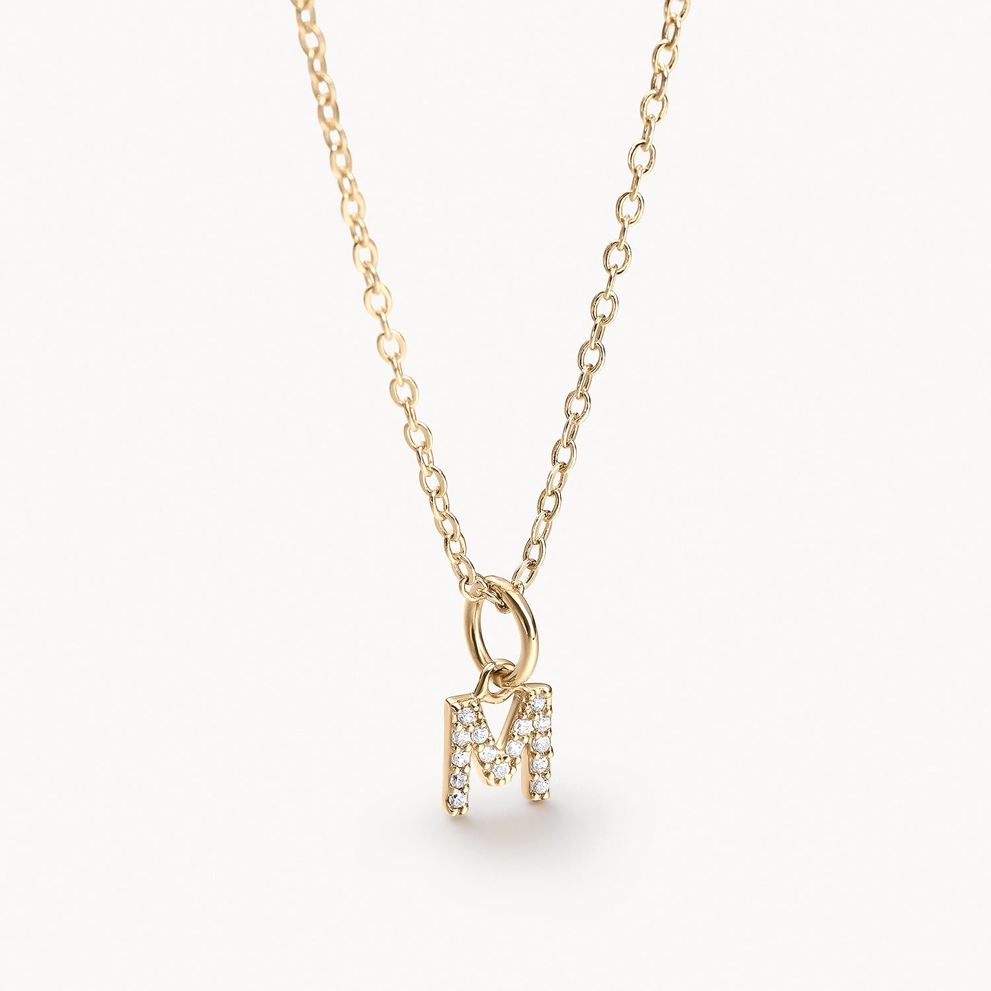 Colar letra com zirconias  1