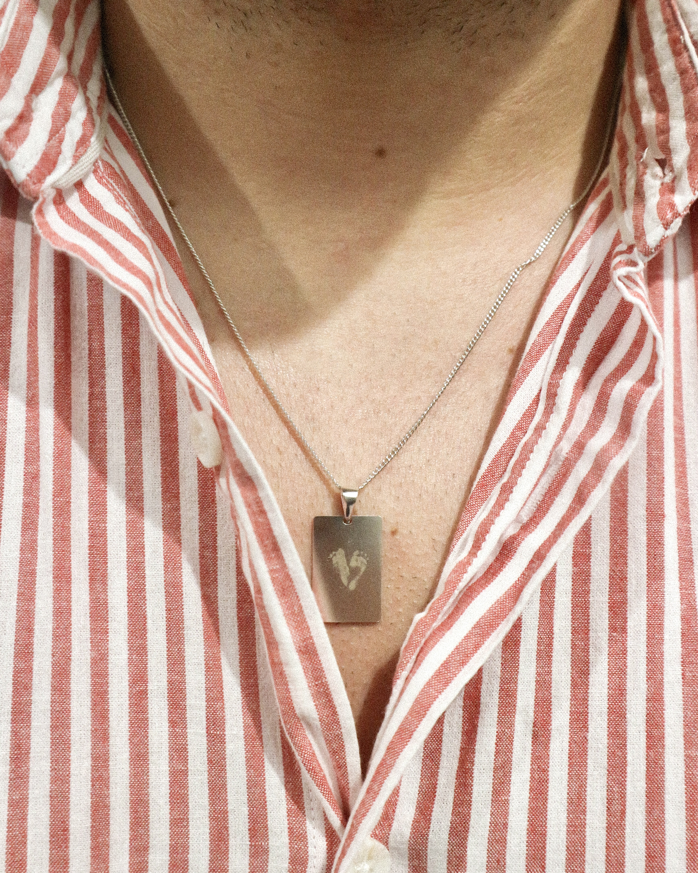 Colar com medalha personalizável  2