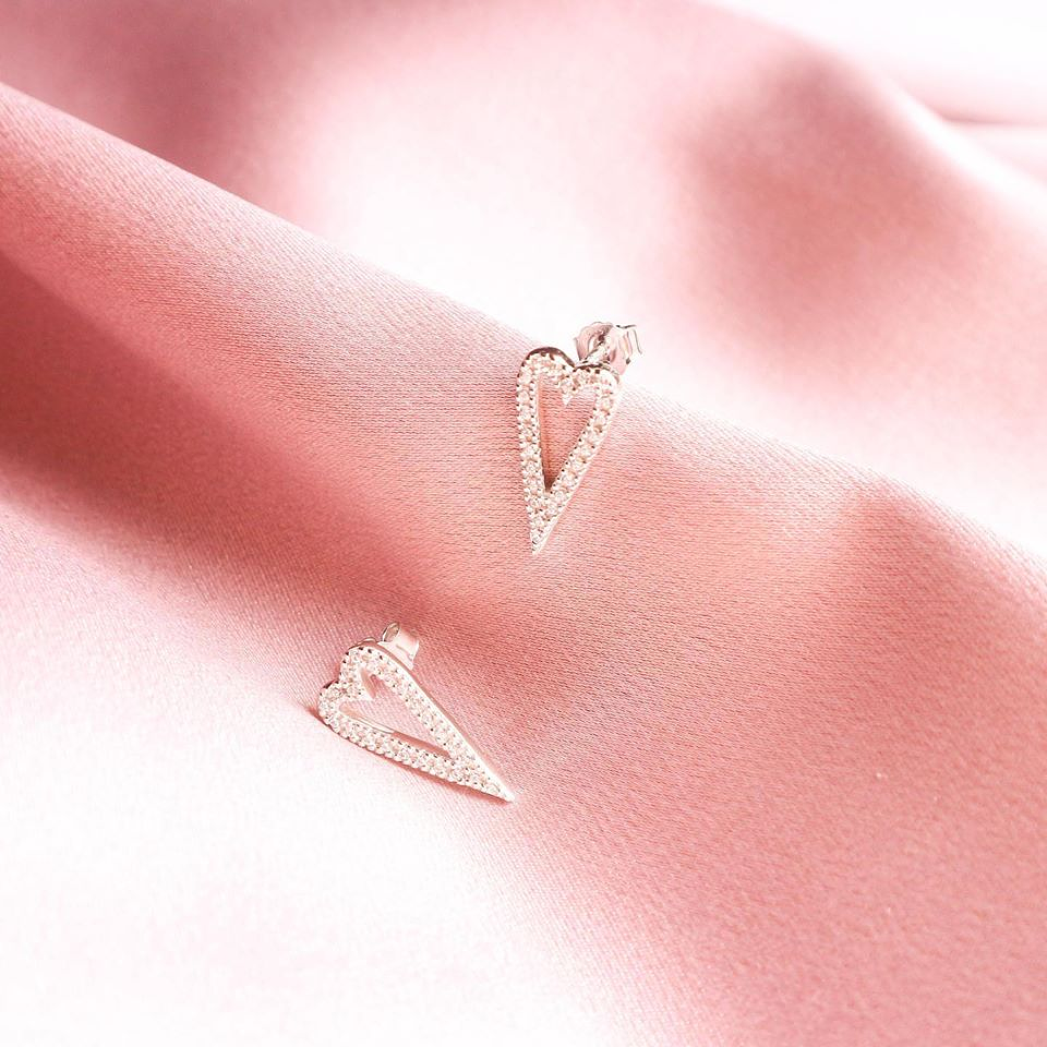 Brincos hearts | amor é encontrar um lar noutro peito  1