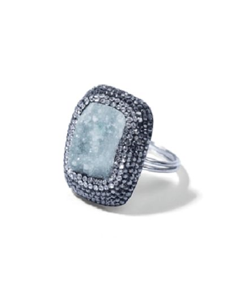 G R E E N - M Y S T I Q U E 