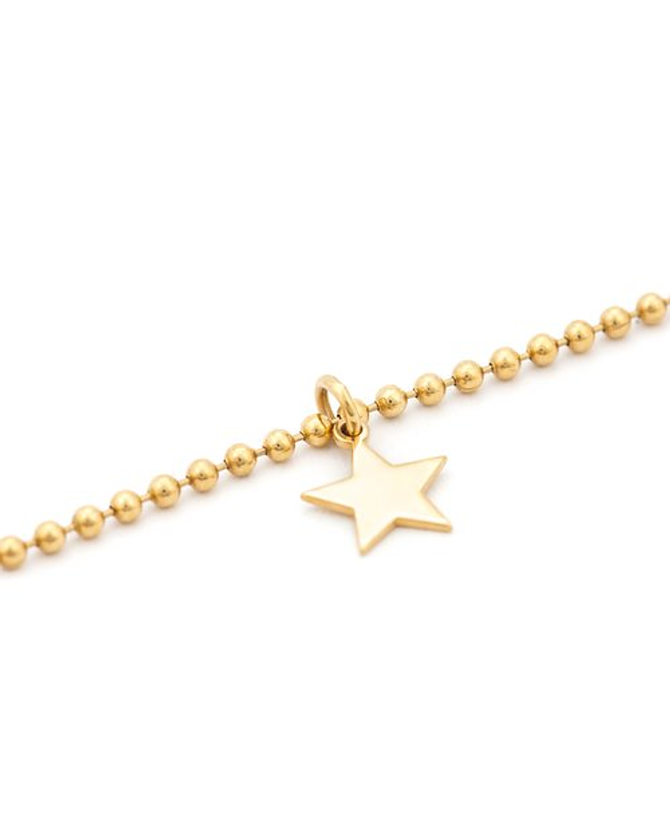 Gargantilla dorada con estrella 