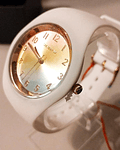 Reloj Blanco Tornasol