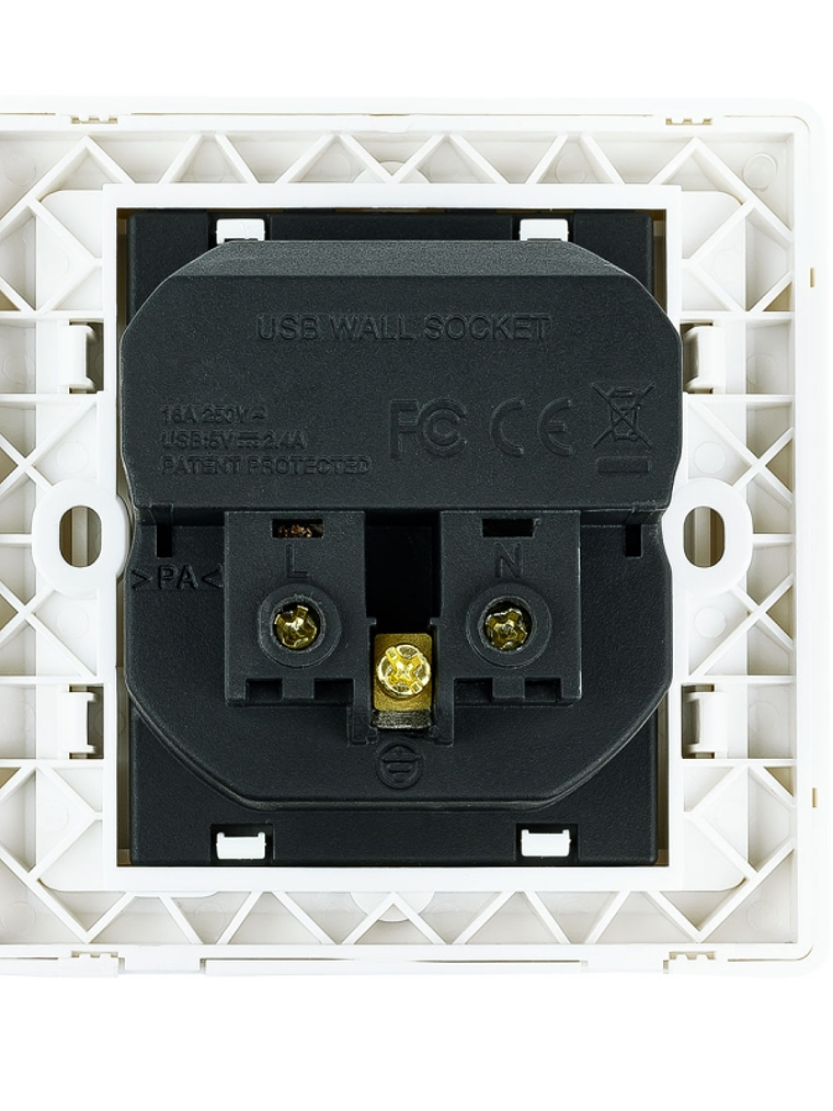 Nanocable Base de enchufe pared schuko+2USB 2.4A 3