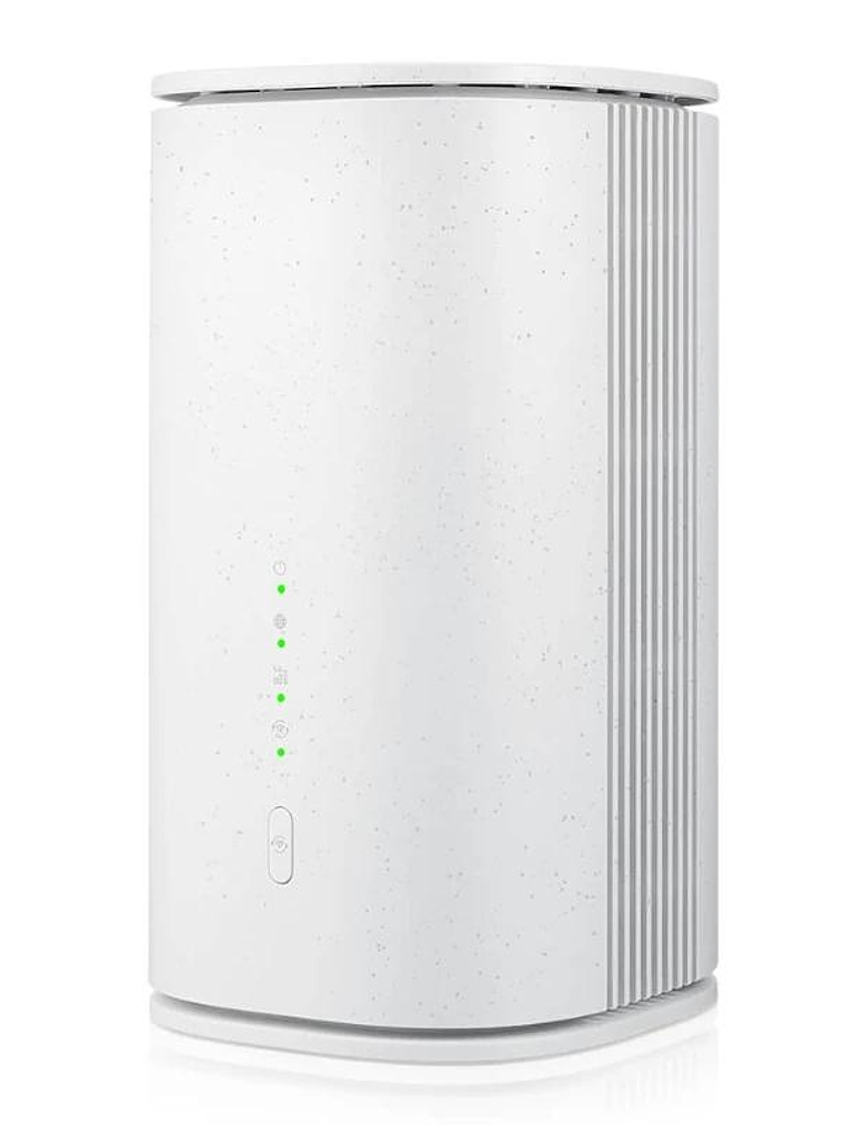 Zyxel FWA515 Router 5G NRBE7200 WiFi Nebula 2x2.5G 1