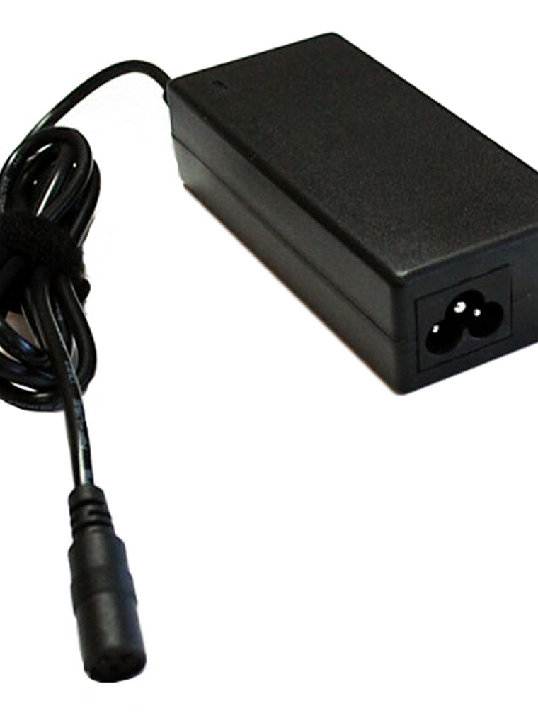 CoolBox Adaptador portátil automático 65W 14puntas 1