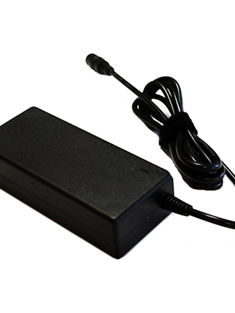 CoolBox Adaptador portátil automático 65W 14puntas 2