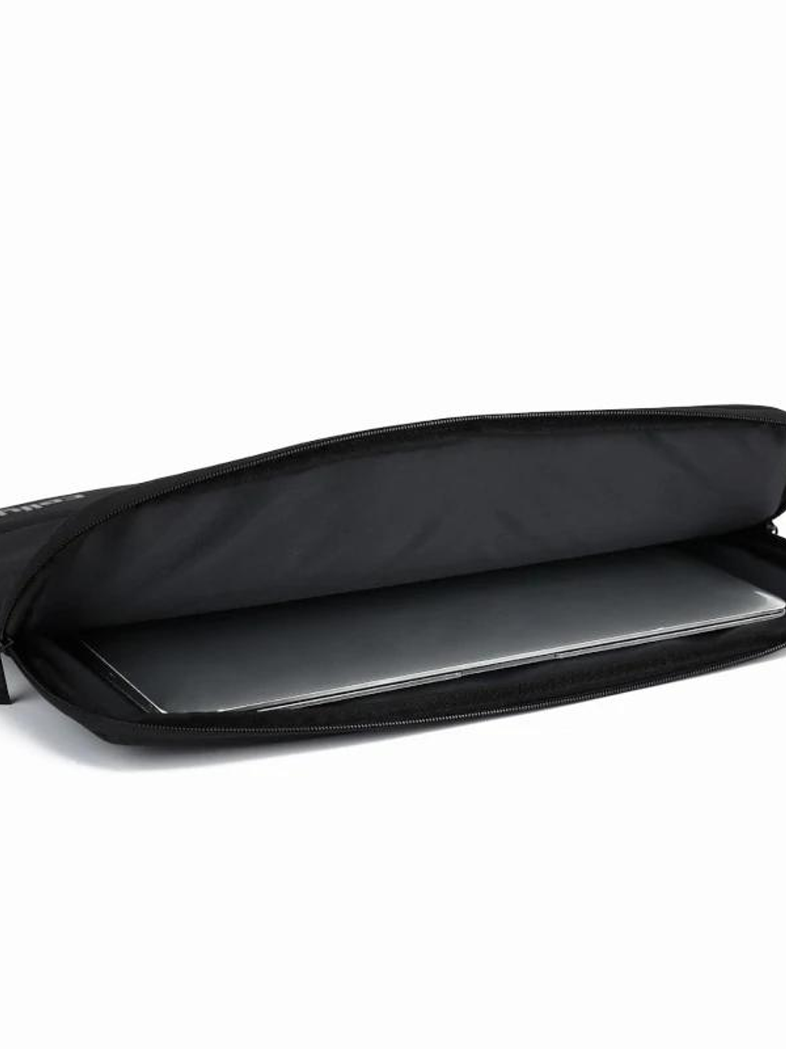 Celly Funda Portatil Sleeve hasta 16