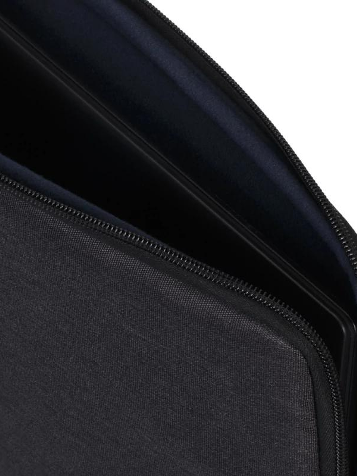 RIVACASE 7704 Suzuka ECO negro funda 13-14