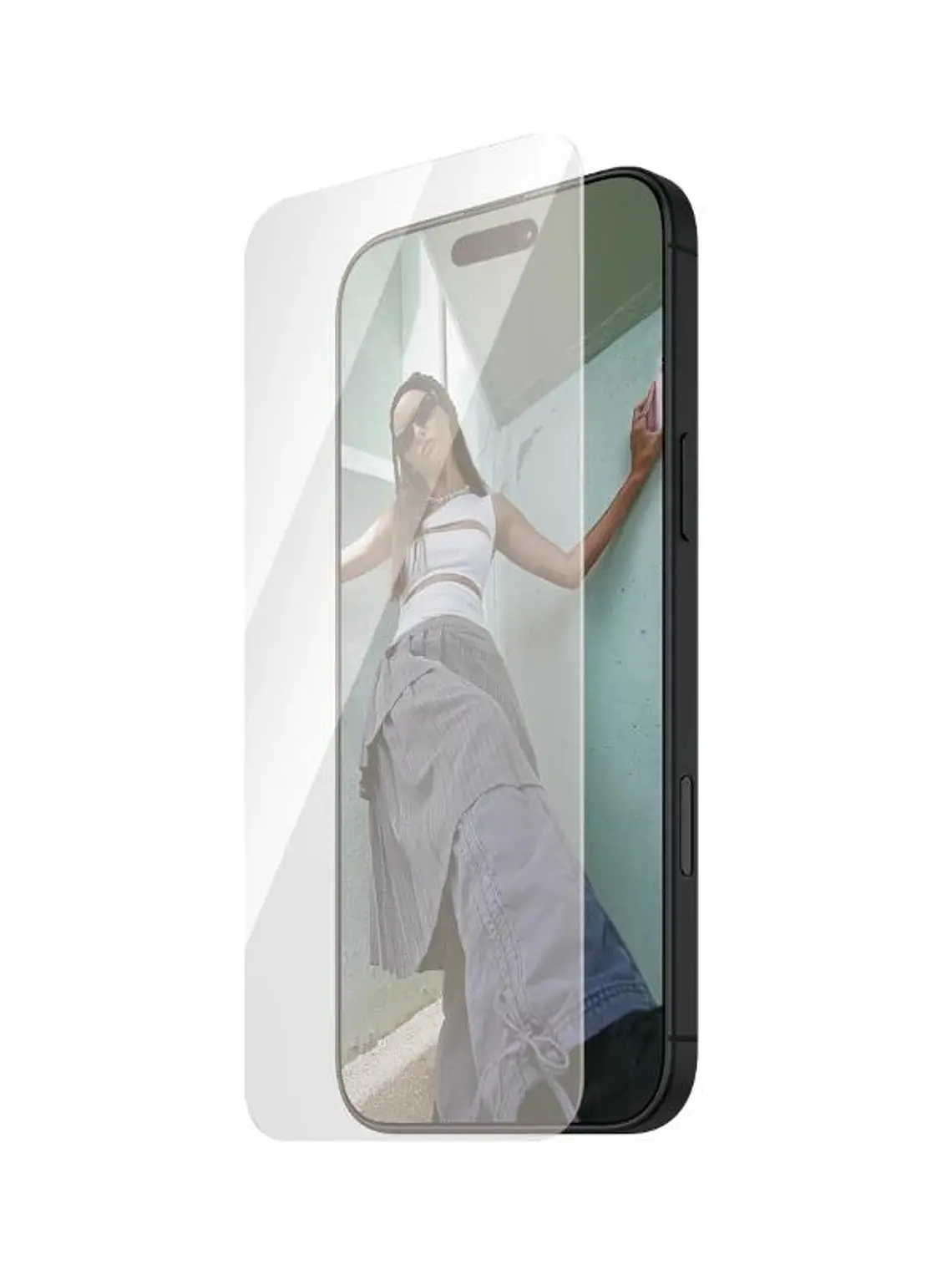 SAFE by PanzerGlass Screen Protector iPhone 16 Pro 1