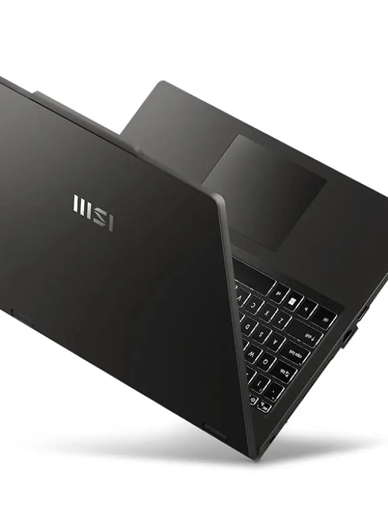 MSI VenturePro 16-040ES C7-240H 32GB 1TB 5060 W11H 4