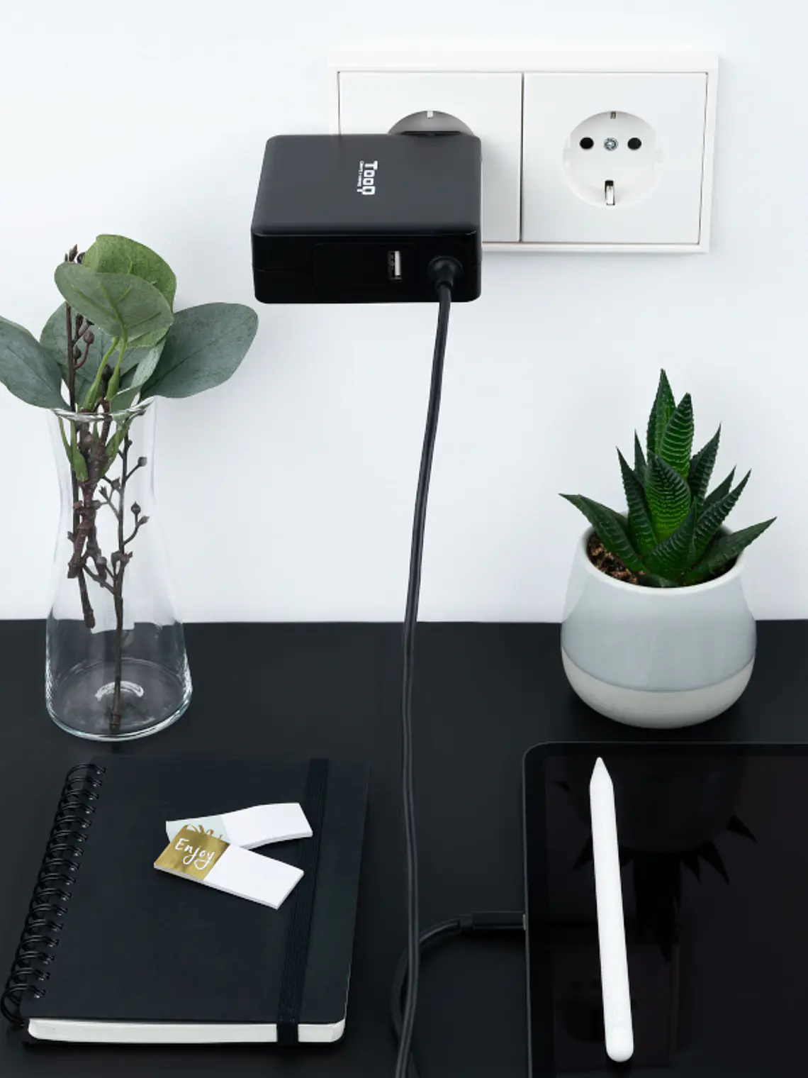Tooq Cargador portátil conector USB-C 90W 4