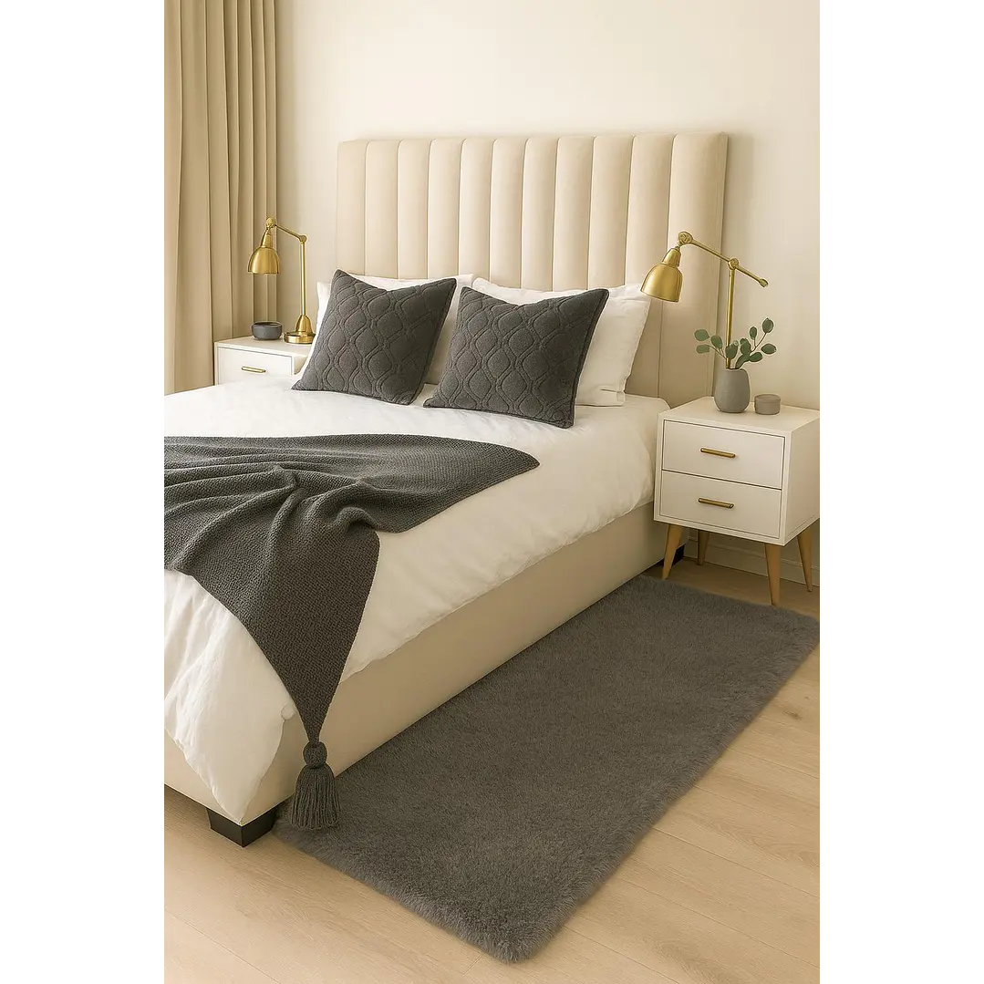 Alfombra Bajada De Cama Timmy Peluda Color Gris 55x145 1