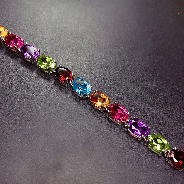 Pulsera multicolor con circonias en corte oval 8