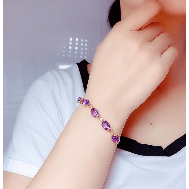 Pulsera chapada en oro rosa con amatistas de imitación en corte oval 5
